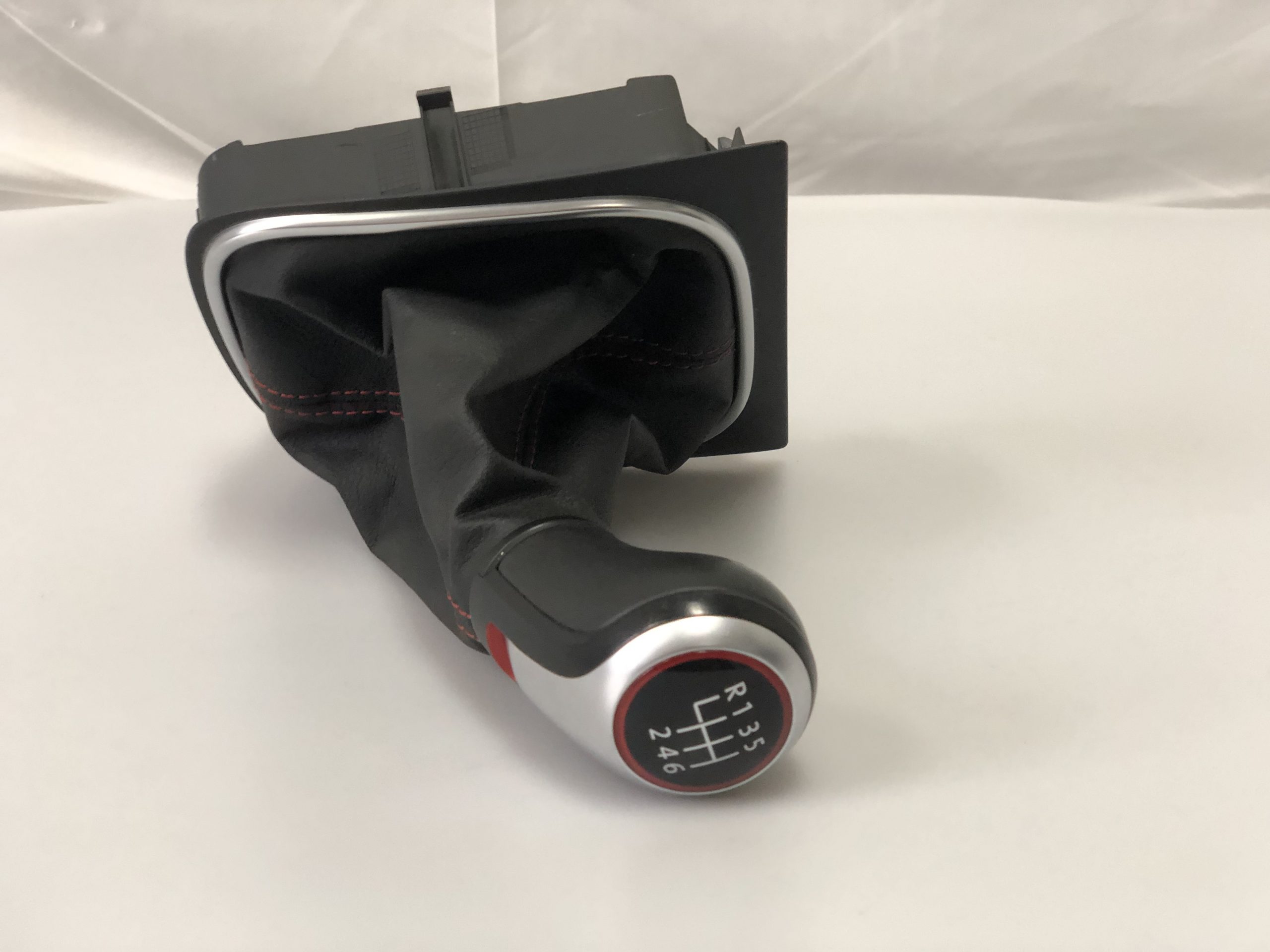 VW GOLF 6 GTI MANUAL GEARSTICK KNOB WITH RED STITCHING LEATHER BOOT PART # 5K0 711 113 G XPR