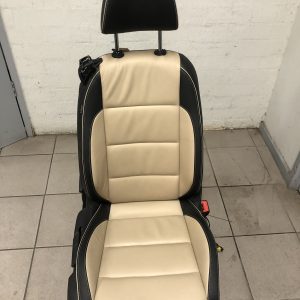 *** SOLD ***VW GOLF 6 CABRIOLET 2 TONE LEATHER RH DRIVERS SEAT – SINGLE SEAT