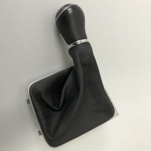 **SOLD** VW GOLF 7 MANUAL GEAR SHIFTER BLACK LEATHER BOOT – PART # 5G2 711 113 C MIT