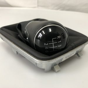 **SOLD** VW GOLF 7 MANUAL GEAR SHIFTER BLACK LEATHER BOOT – PART # 5G2 711 113 C MIT