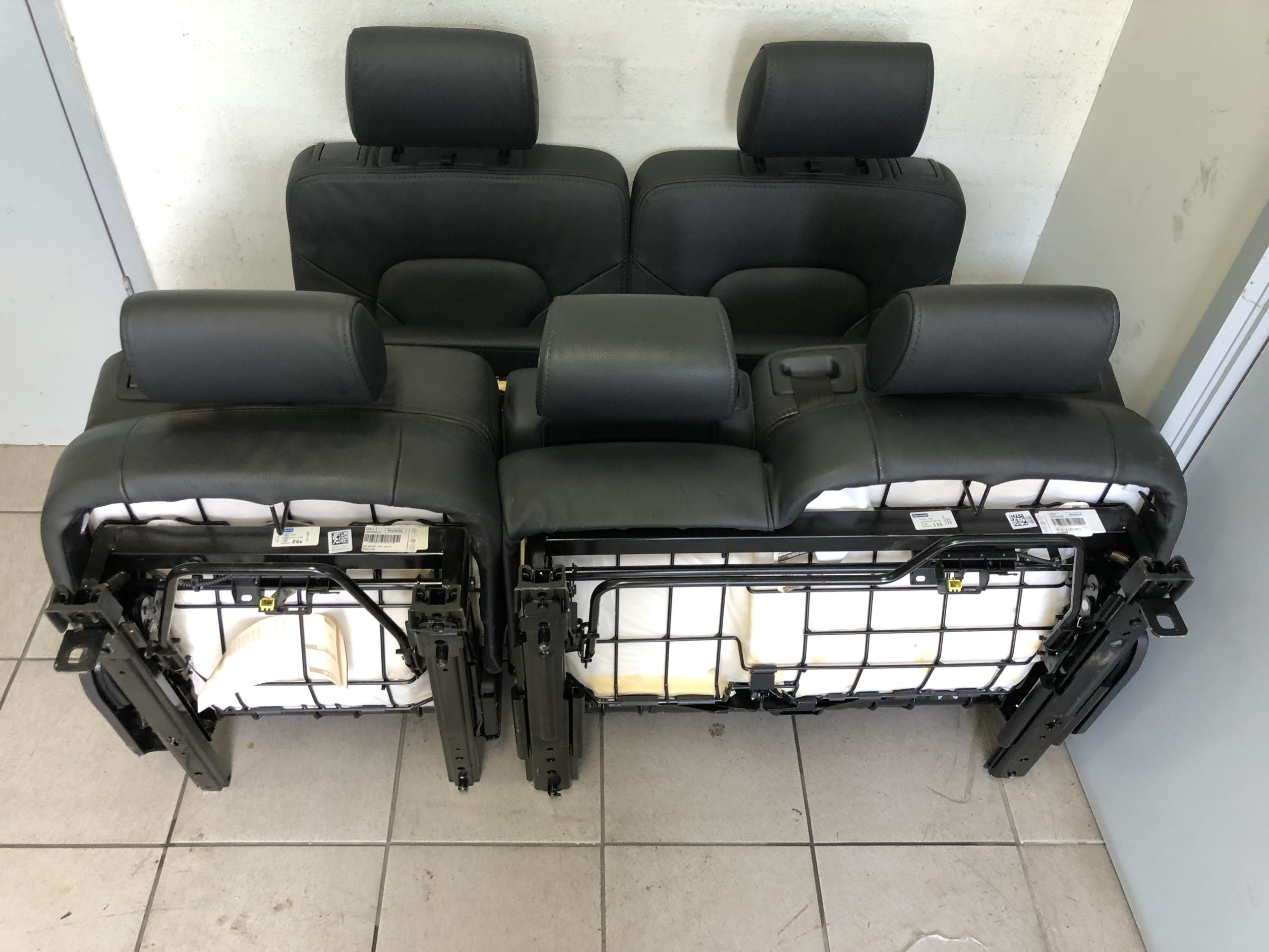 AUDI Q7 2nd AND 3rd ROW LEATHER SEATS